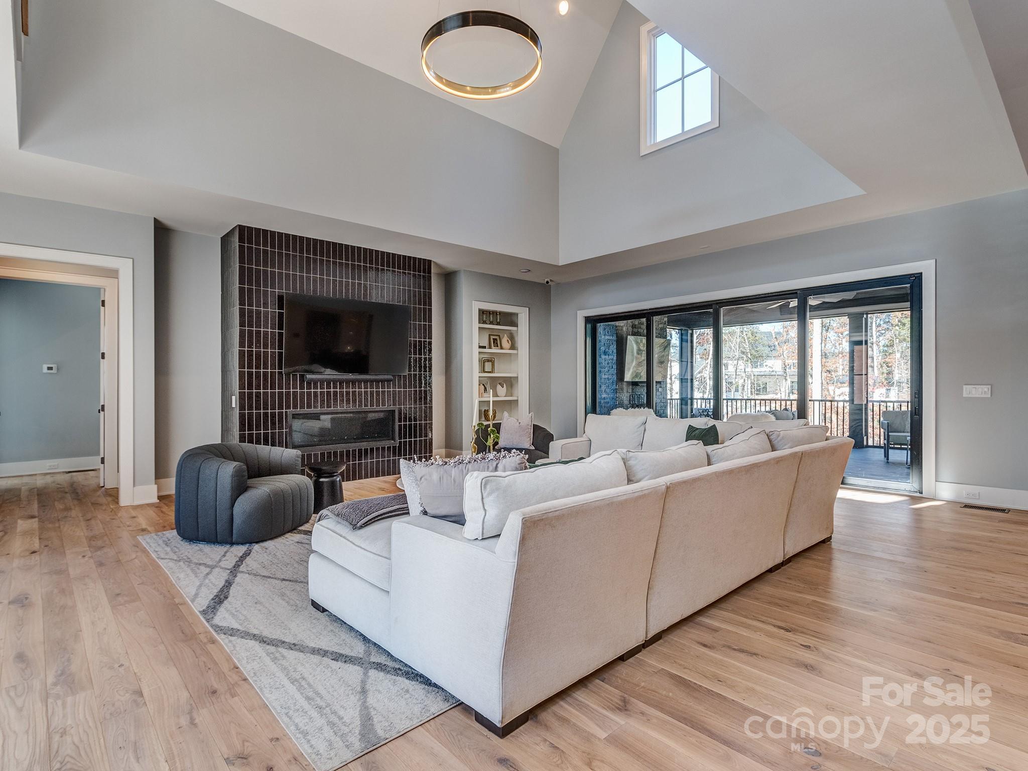 114 Pecan Cove Lane