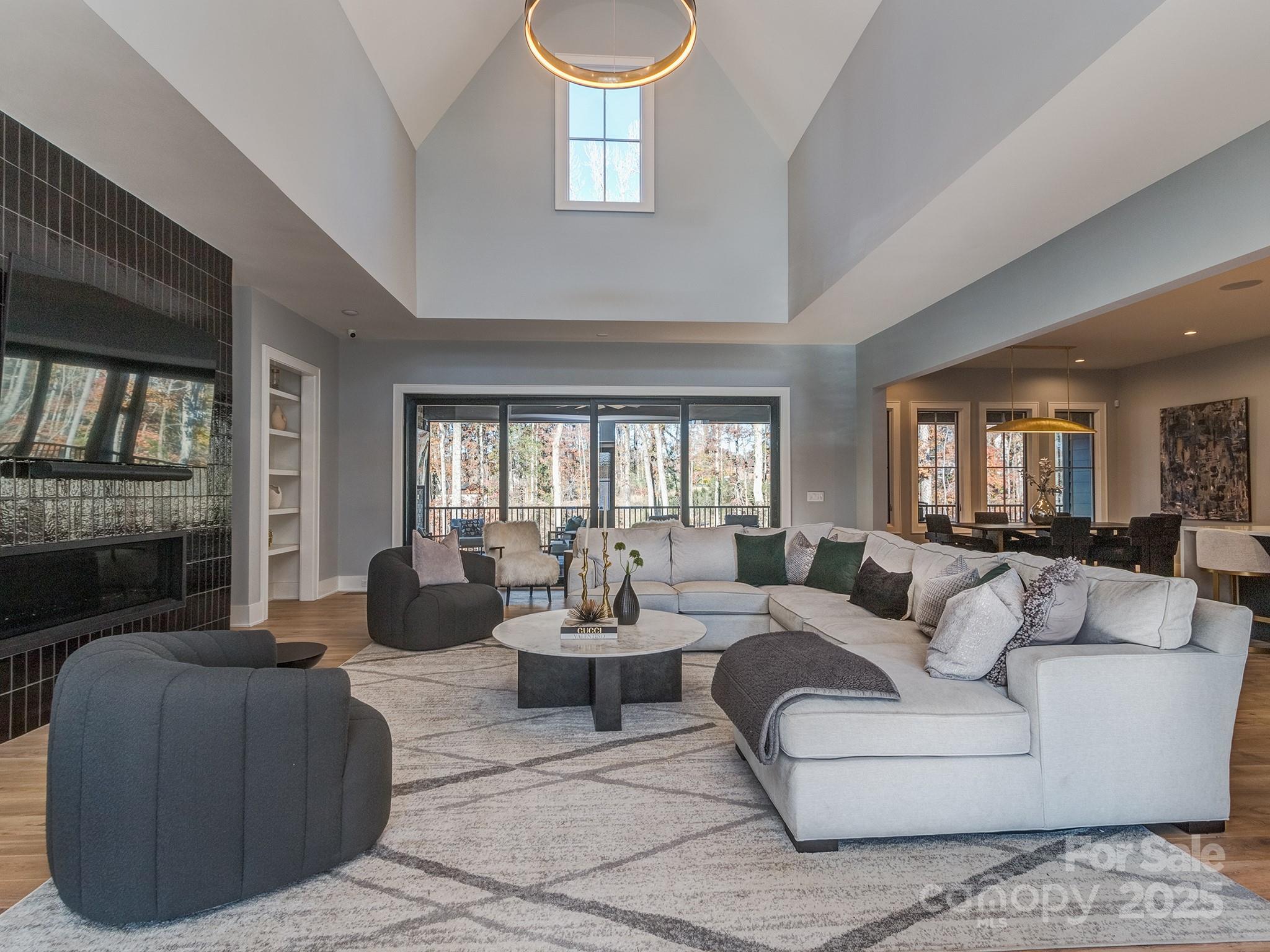 114 Pecan Cove Lane