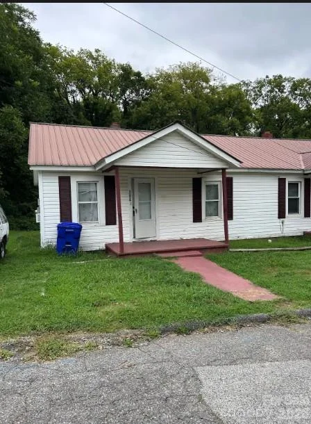 304 and 306 E 1st Street, Lexington, NC, 27292