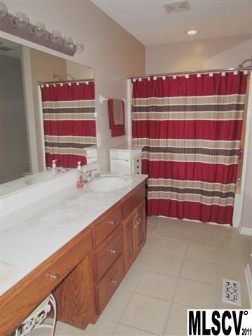 Twin Oaks - Residential