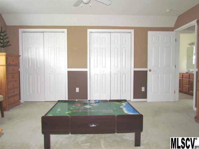 Twin Oaks - Residential