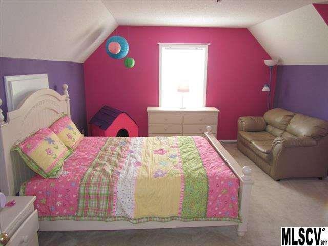 Twin Oaks - Residential