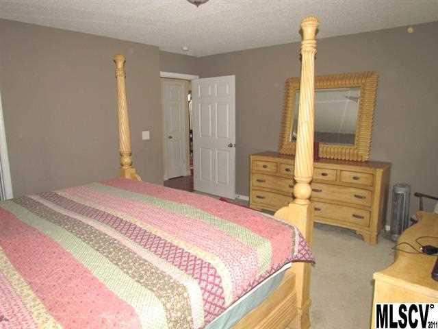 Twin Oaks - Residential