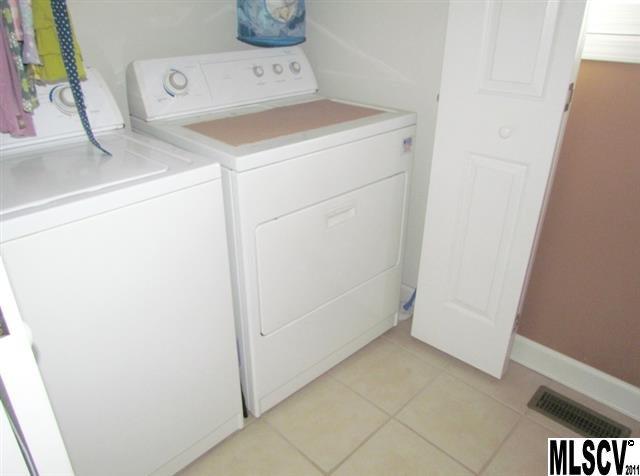 Twin Oaks - Residential