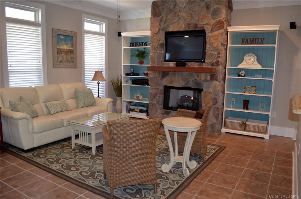Chestnut Oaks - Residential