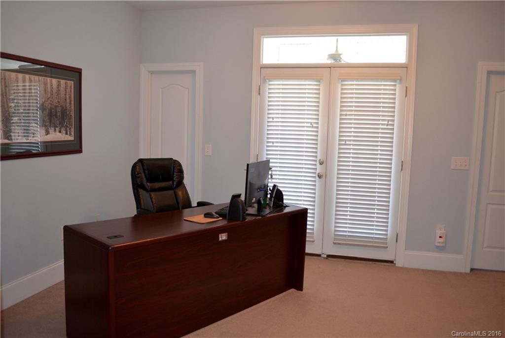 Chestnut Oaks - Residential