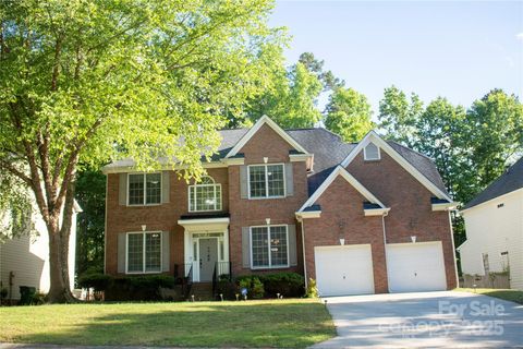 7708 Harrington Woods Road Charlotte NC 28269