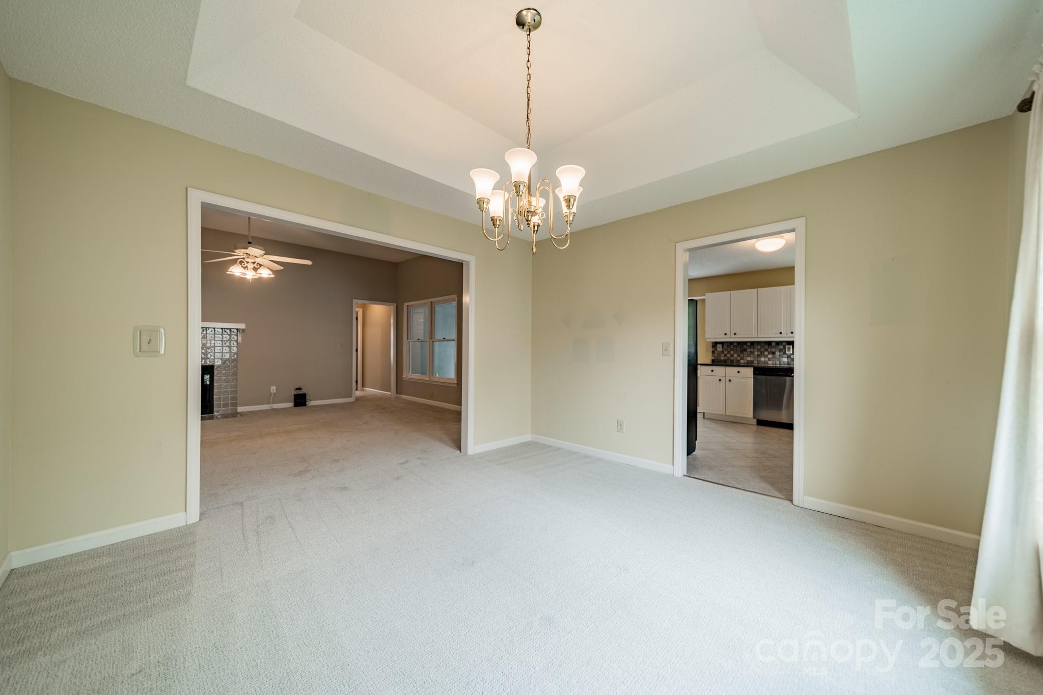 Tega Cay - Residential