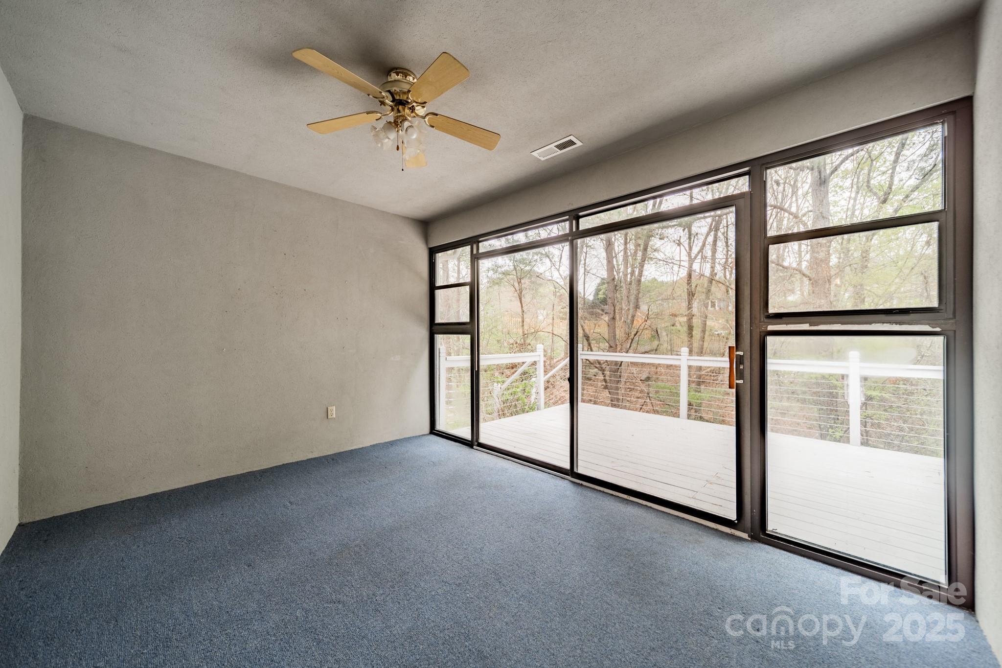 Tega Cay - Residential