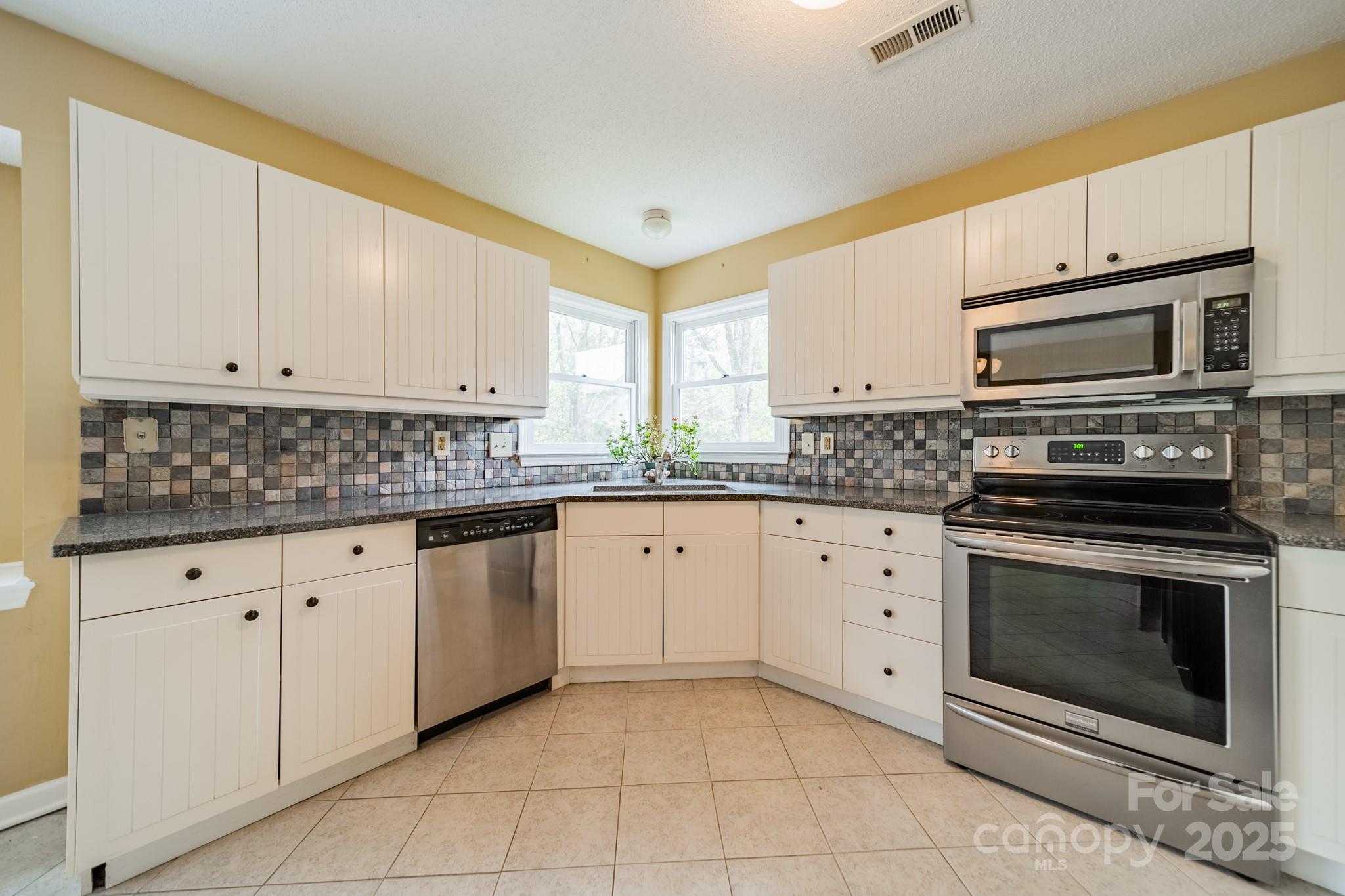 Tega Cay - Residential