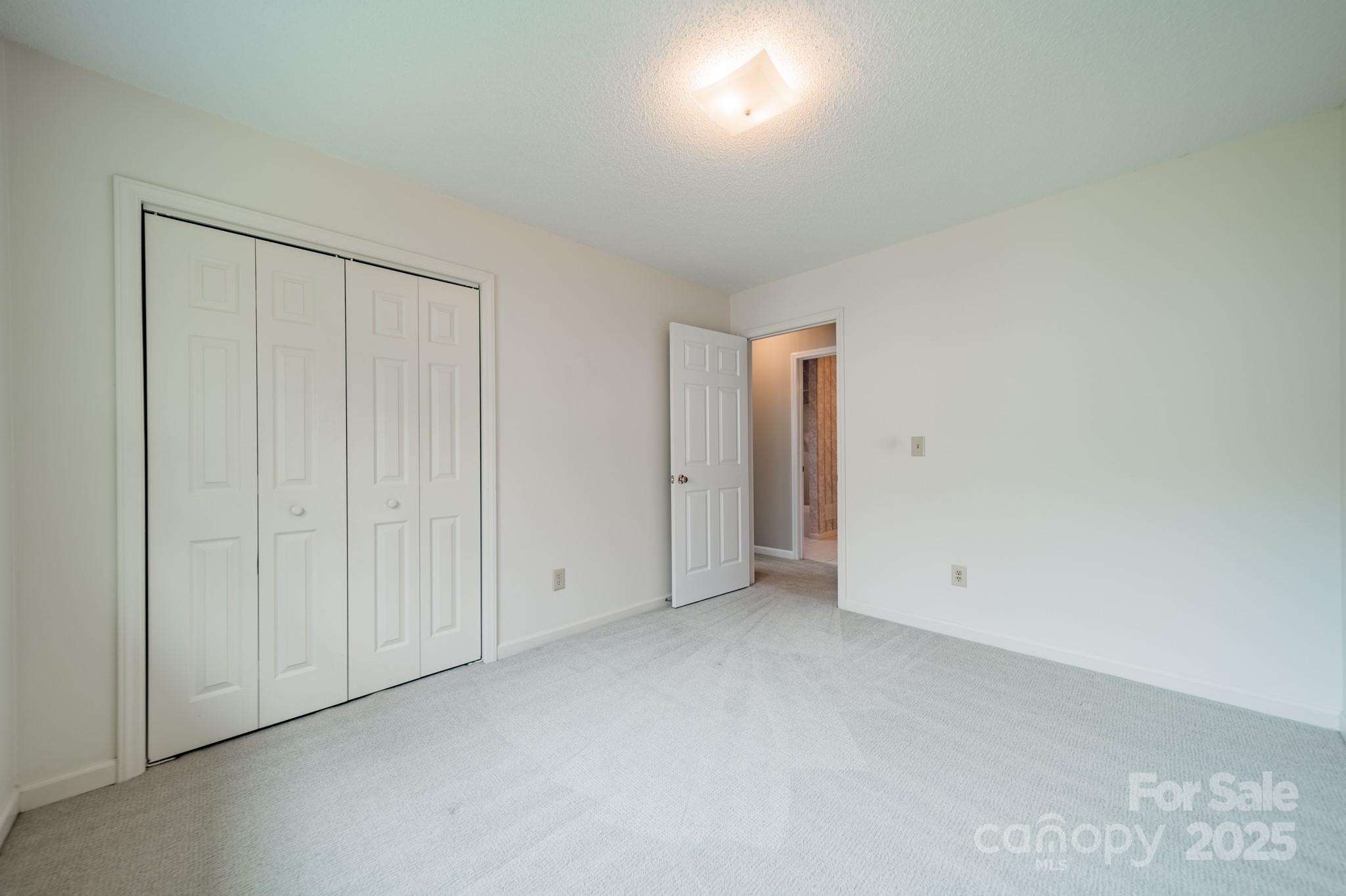 Tega Cay - Residential