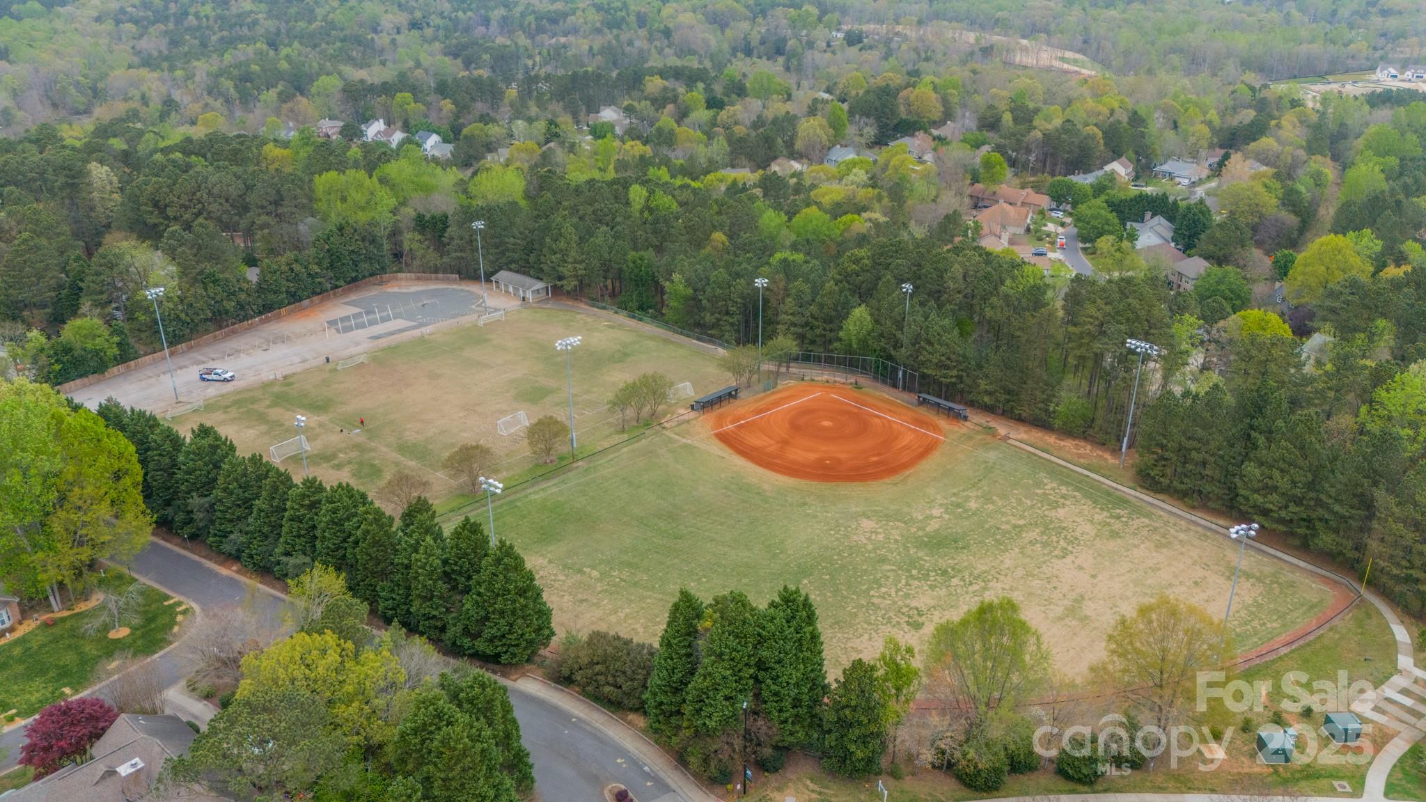 Tega Cay - Residential