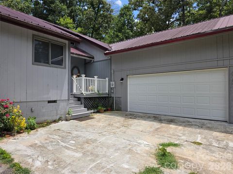 Photo of 214 Big Bear Boulevard, Old Fort, NC 28762 (MLS # 4402533)