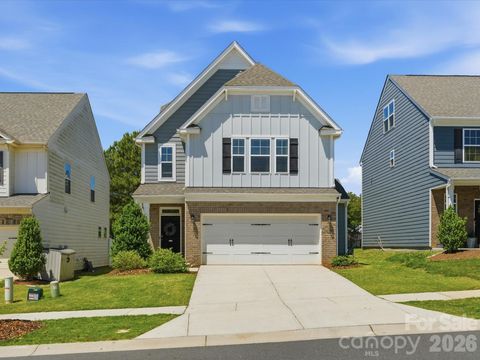 Photo of 6024 Hampstead Pond Lane, Matthews, NC 28105 (MLS # 4383770)