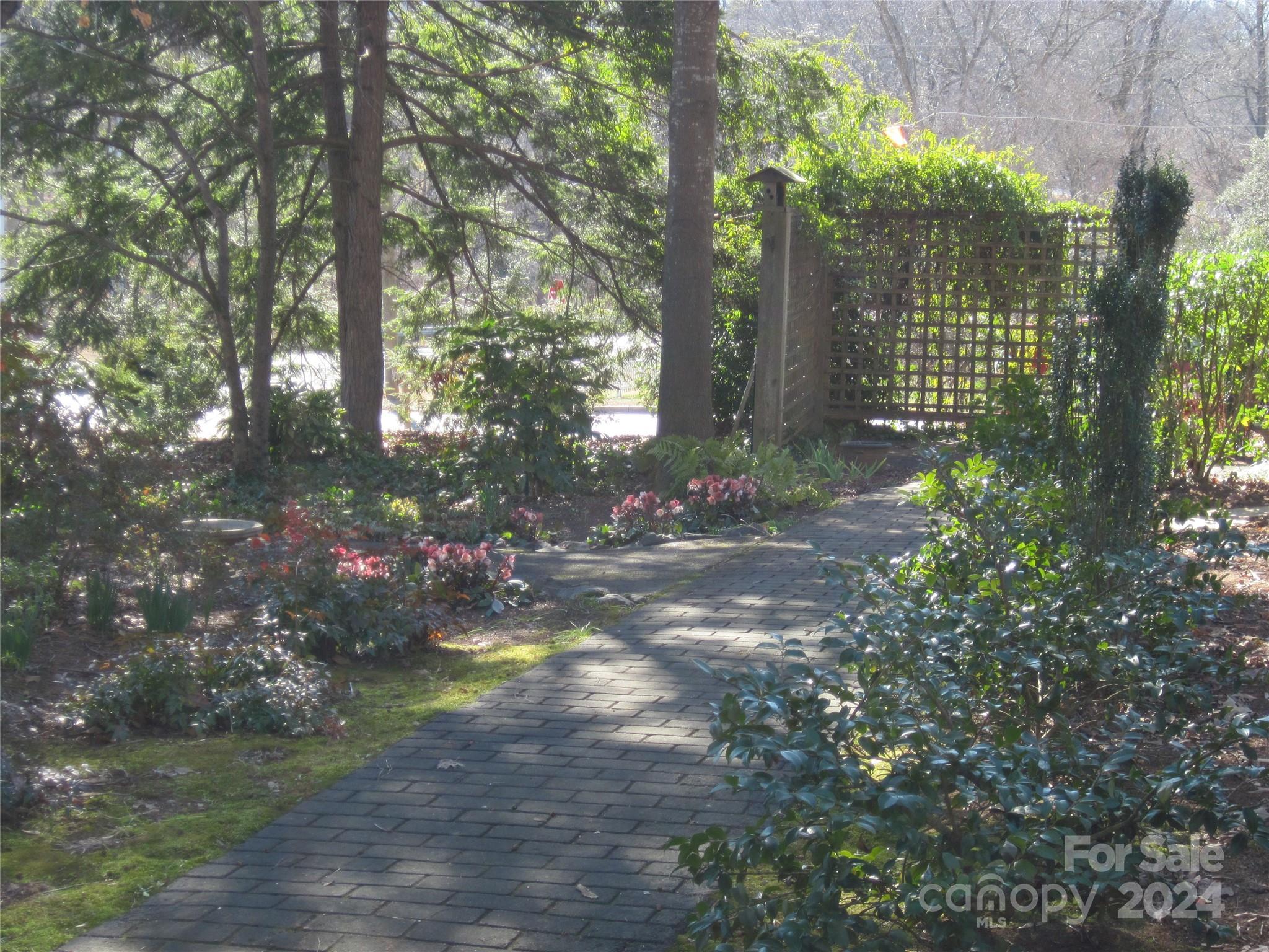 Lakewood - Residential