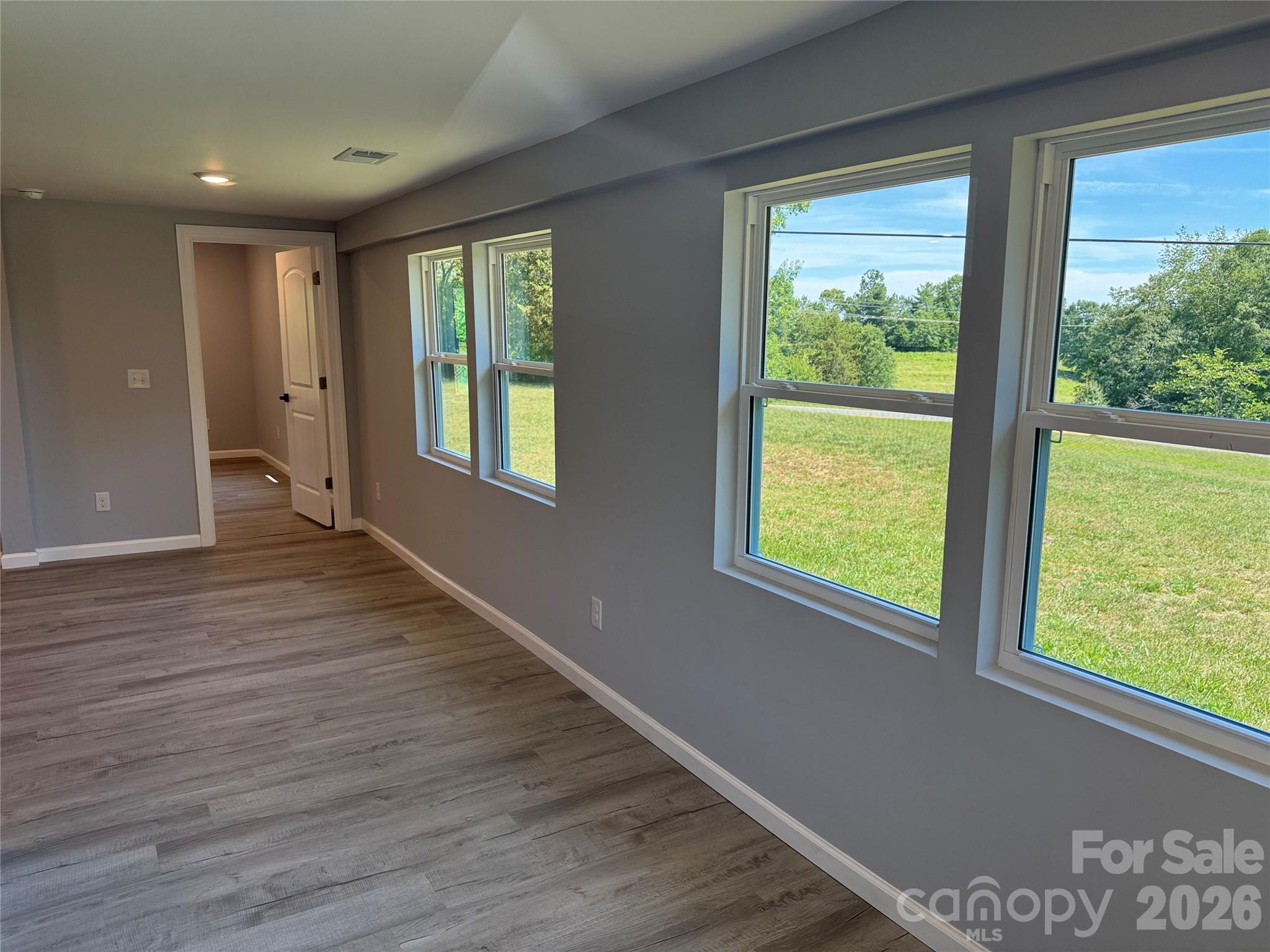 3812 Cliffside Road
