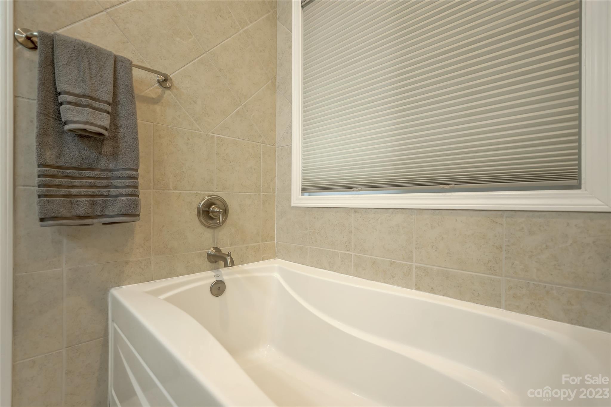 Tega Cay - Residential