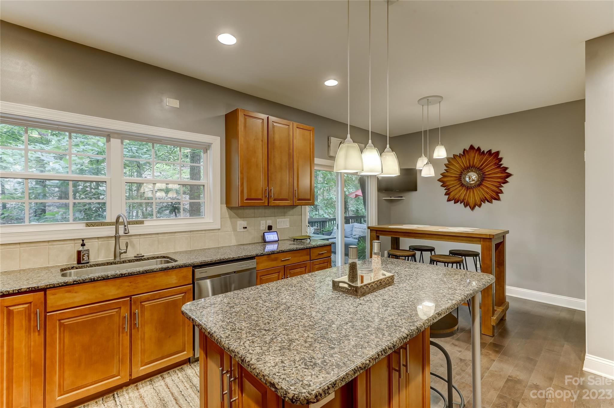 Tega Cay - Residential