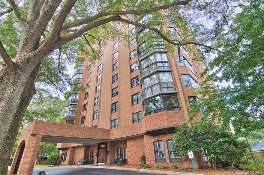 Wonderful location! Gorgeous 2 bed 2 bath Condo located in the heart of Myers Park and close to uptown, secured entry. Walk to Manor Theatre,restaurants, specialty shops, the library, churches & Harris Teeter and more!! Starlight Room is for owners use and features panoramic views. multiple offers highest and best due by 4pm est on 9/28/16