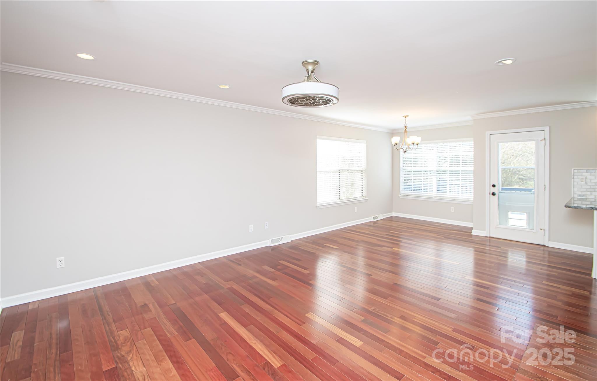 Rock Island Point - Residential