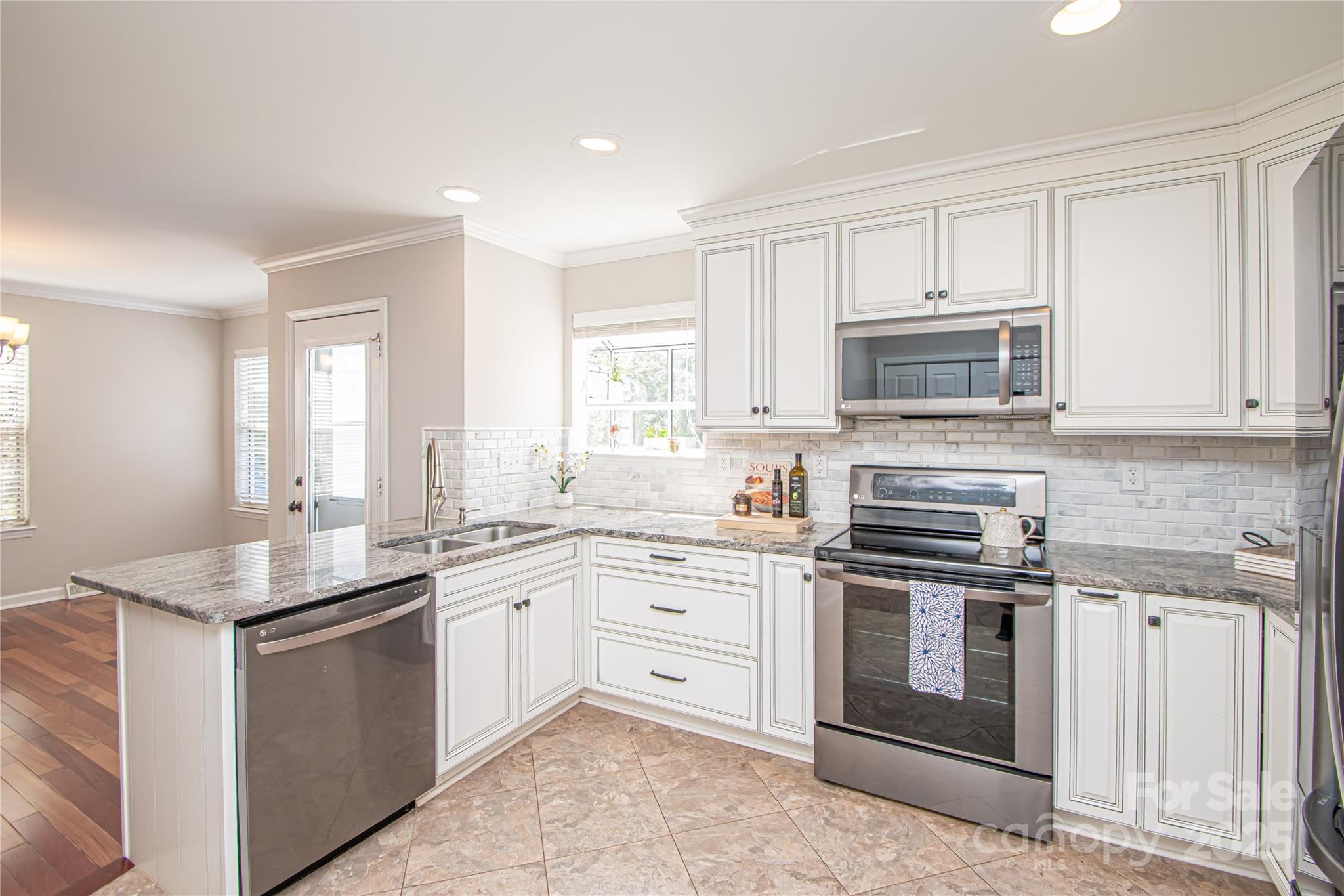 Rock Island Point - Residential