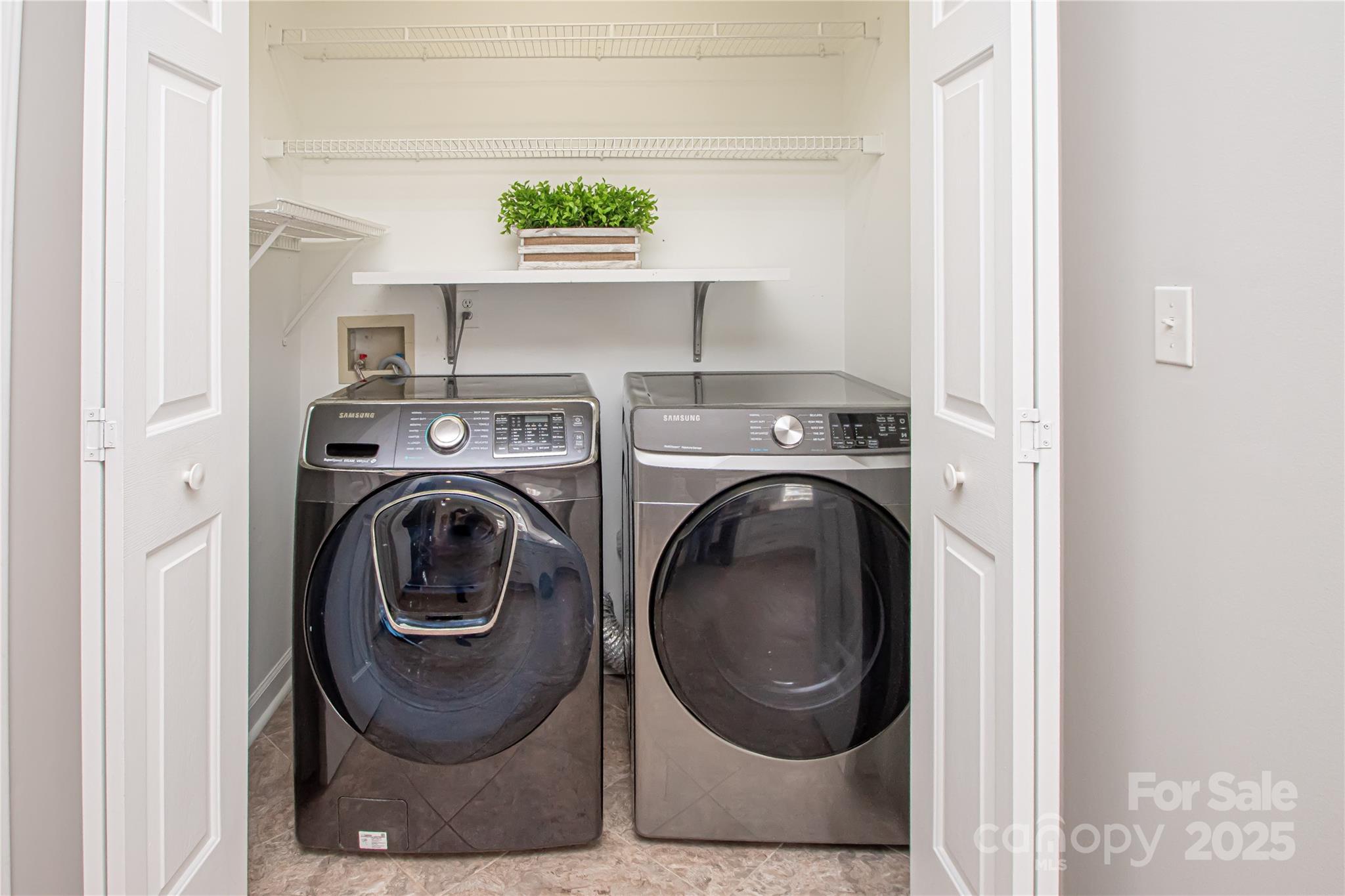 Rock Island Point - Residential