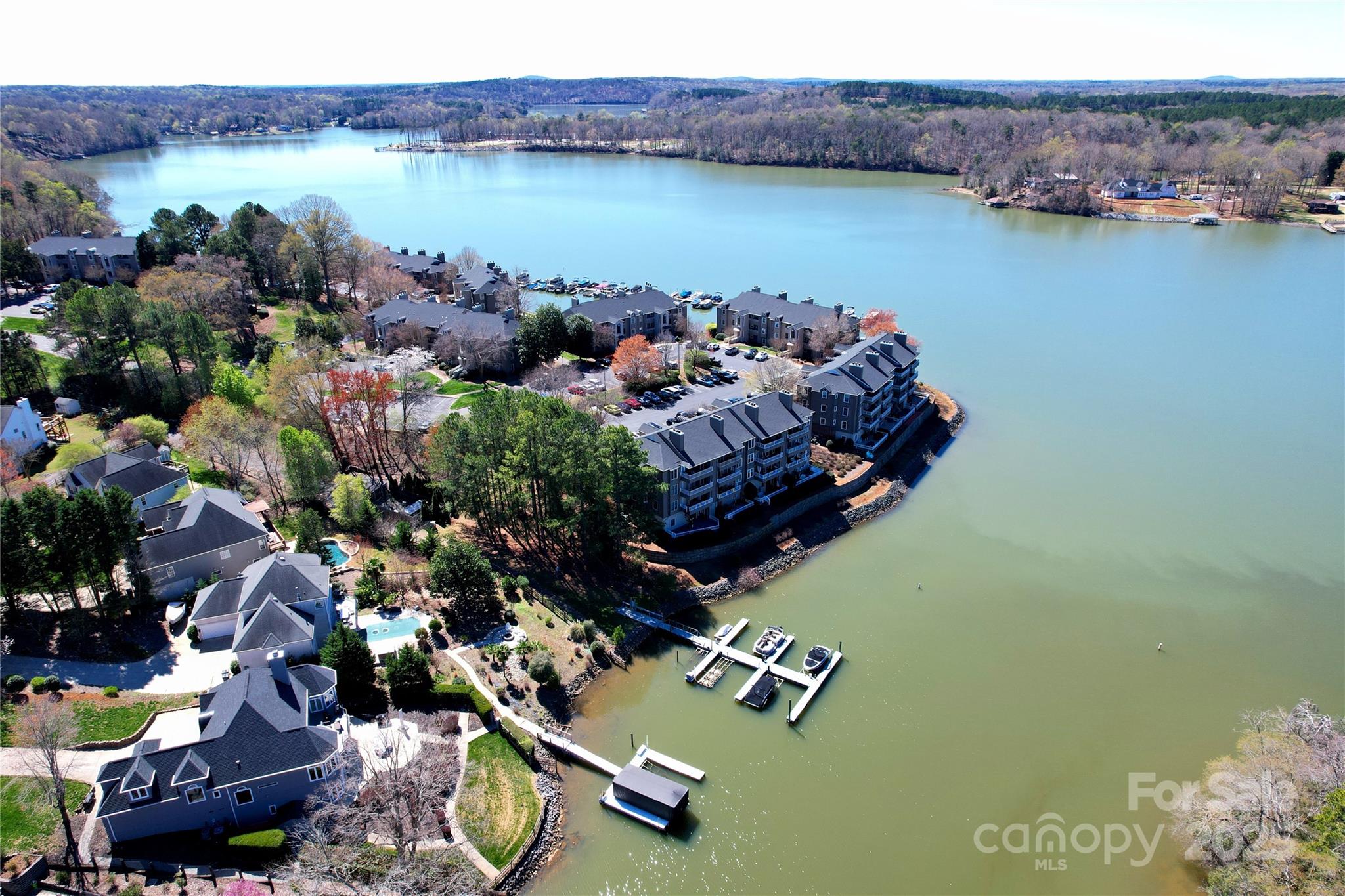Rock Island Point - Residential