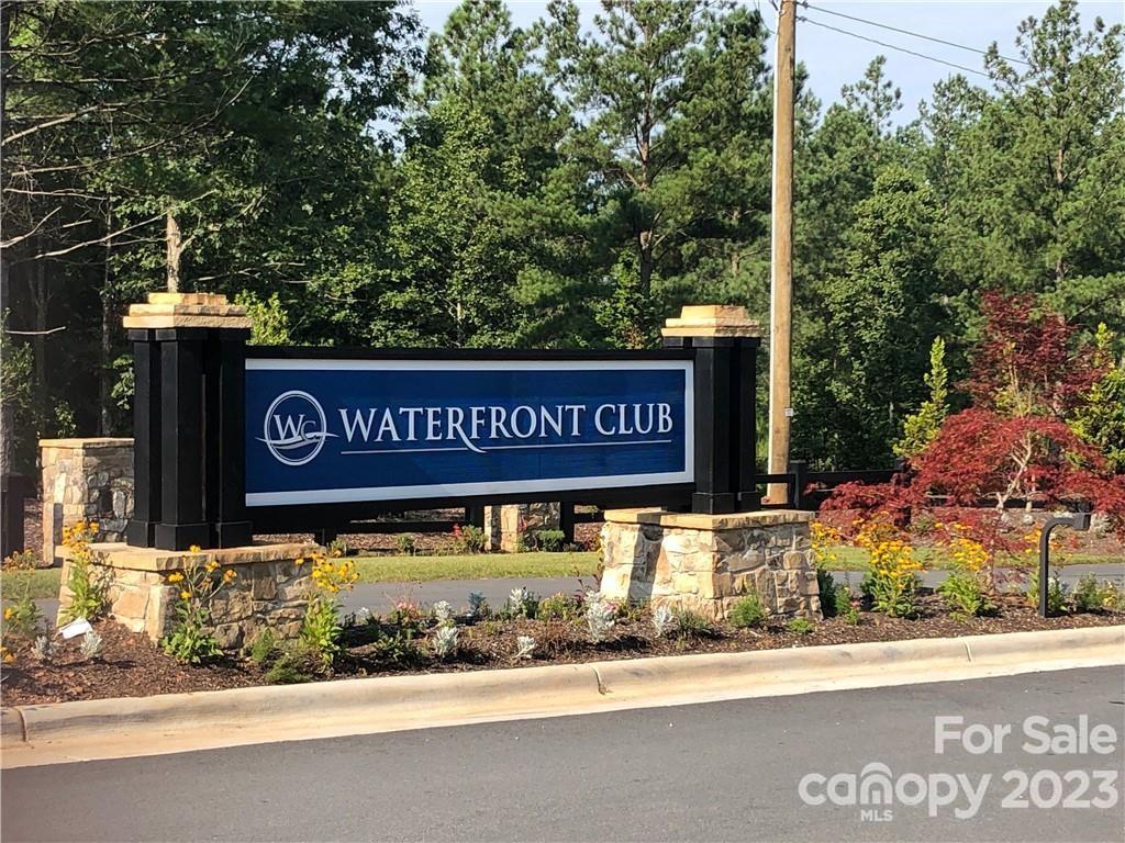The Waterfront Club - Land