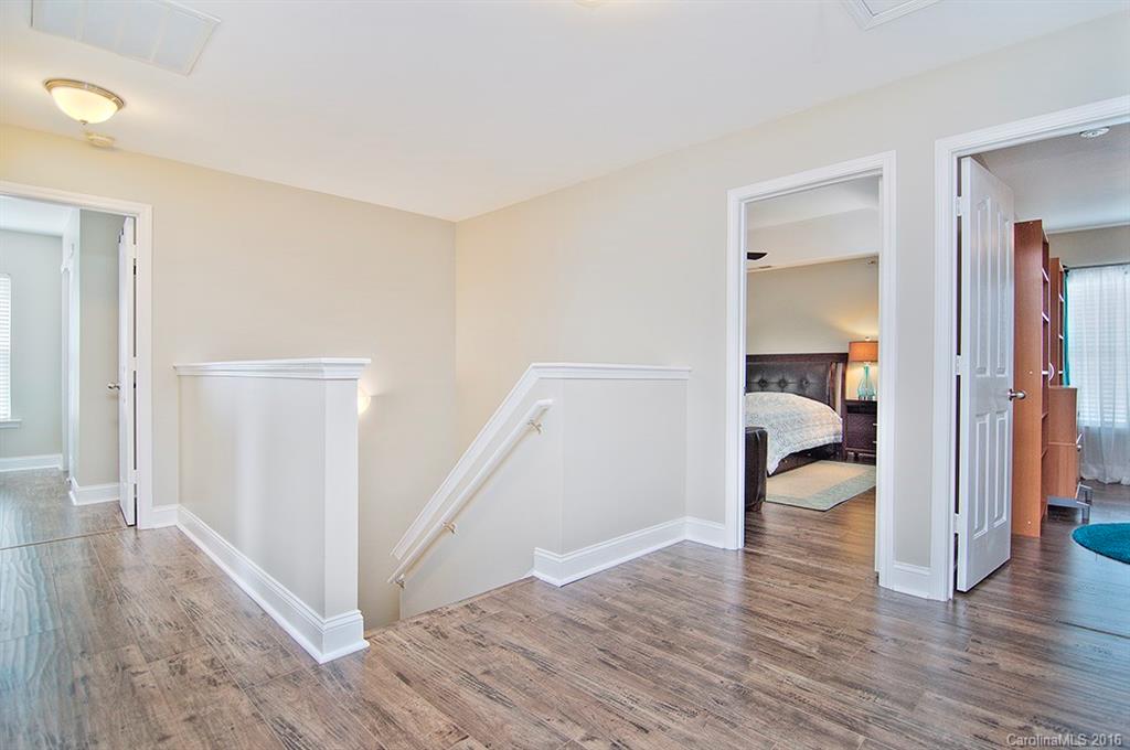 Hamilton Lakes - Residential