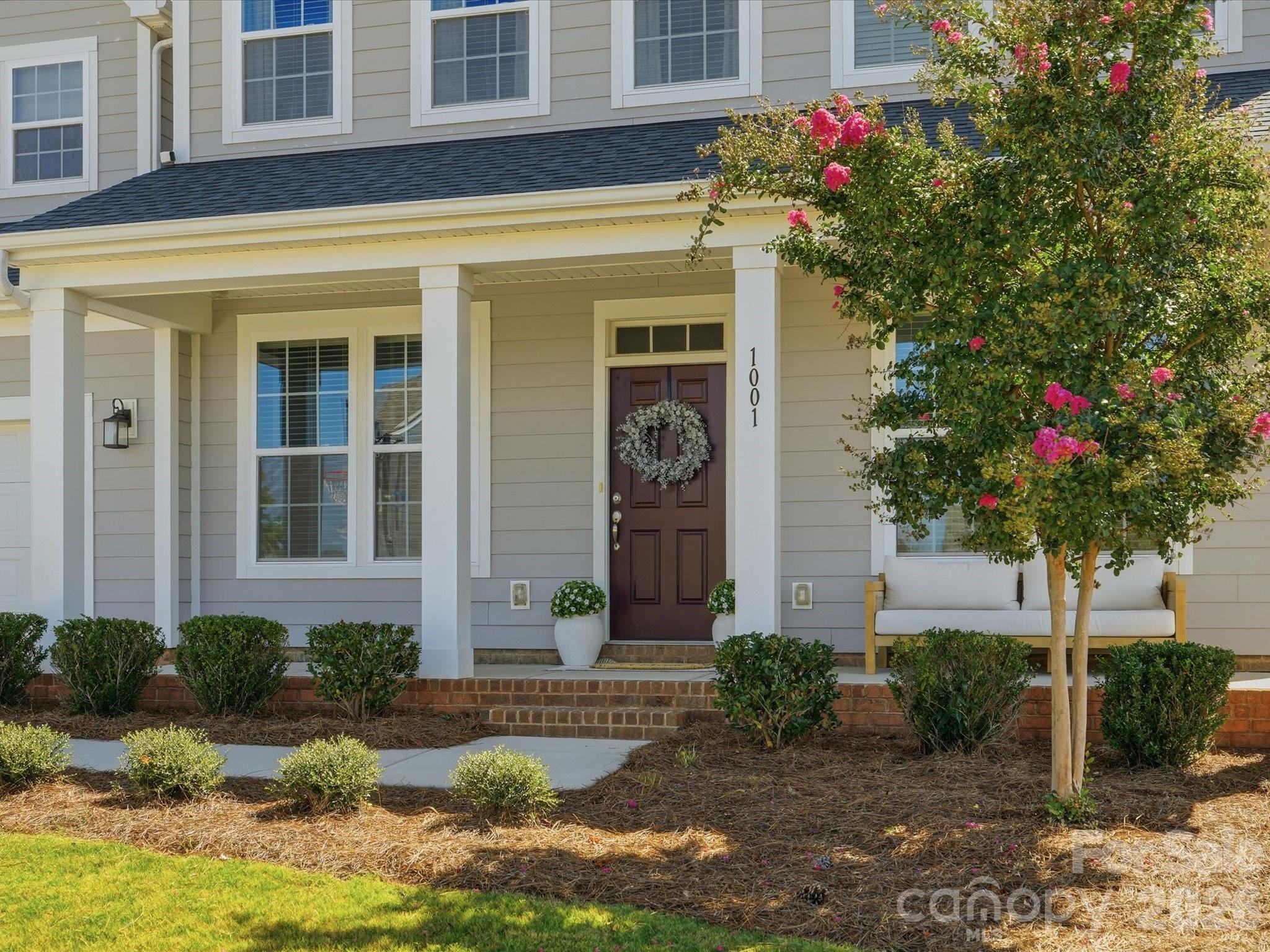 1001 Vettura Court