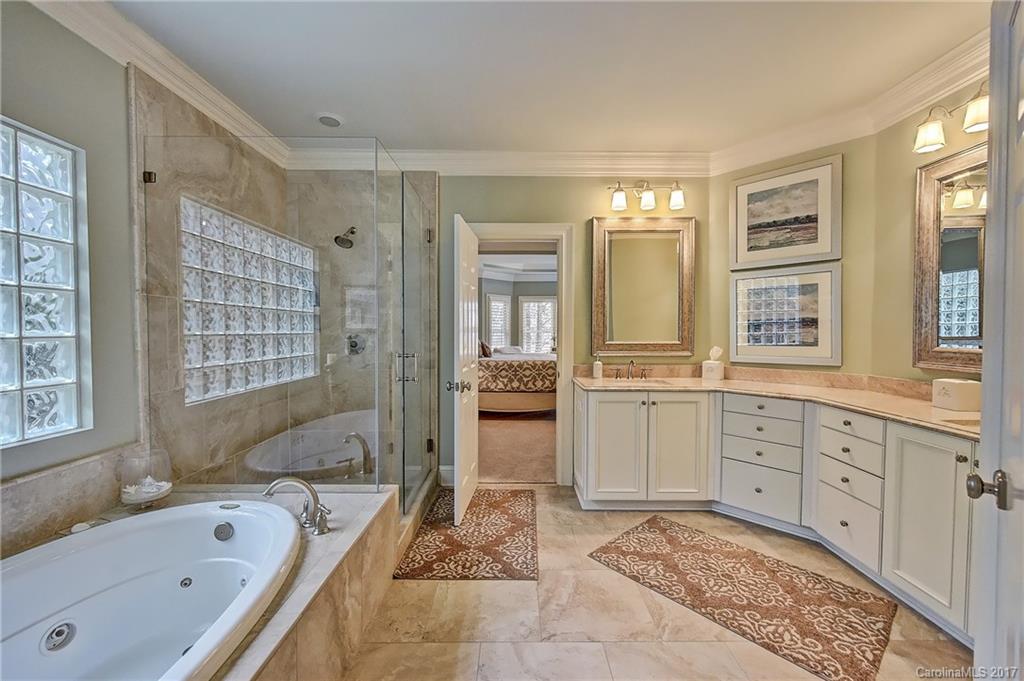 The Peninsula - Residential