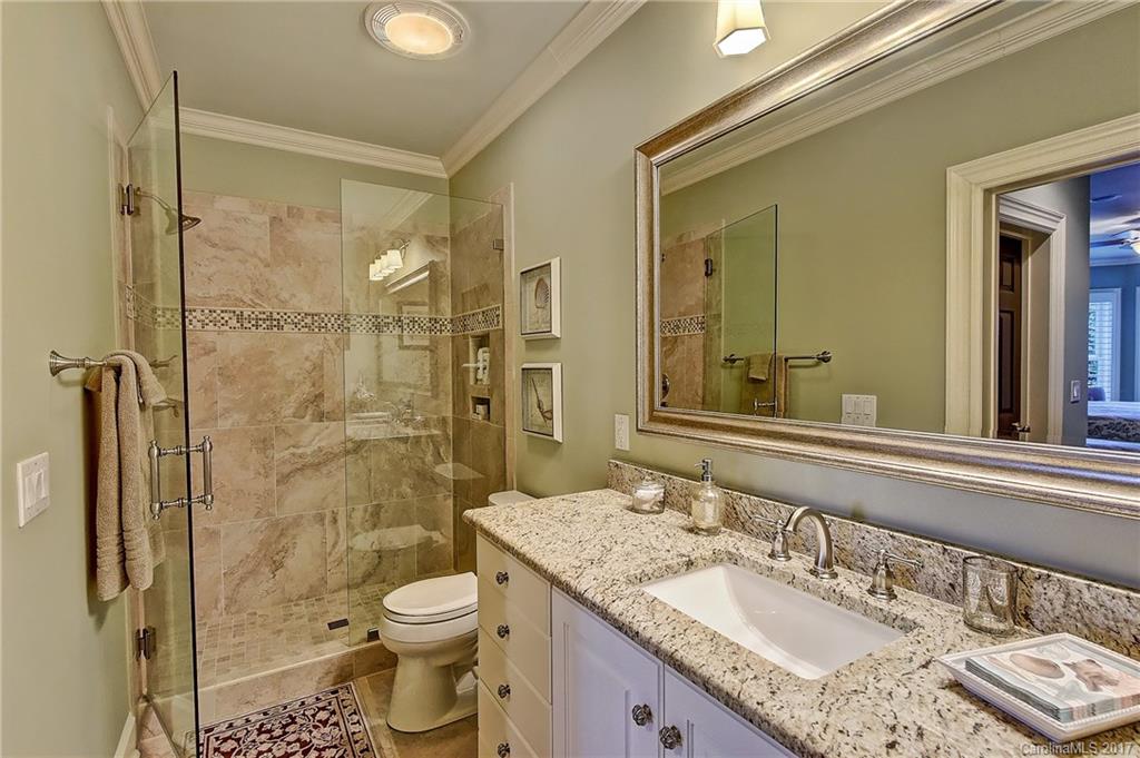 The Peninsula - Residential