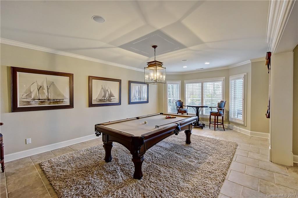 The Peninsula - Residential