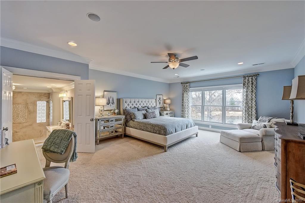 The Peninsula - Residential