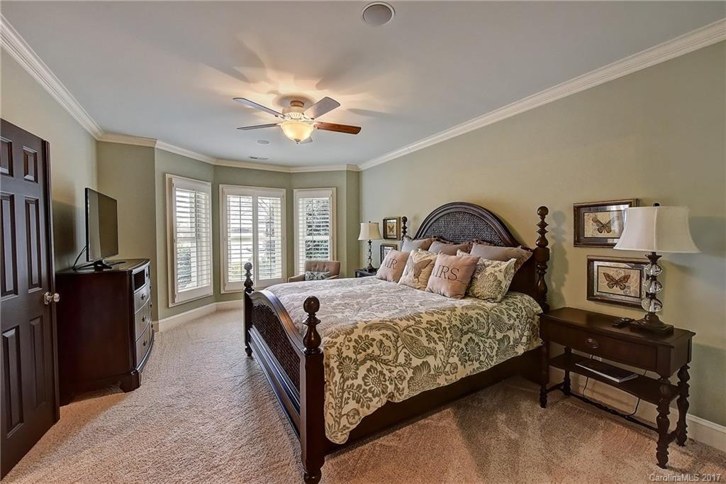 The Peninsula - Residential