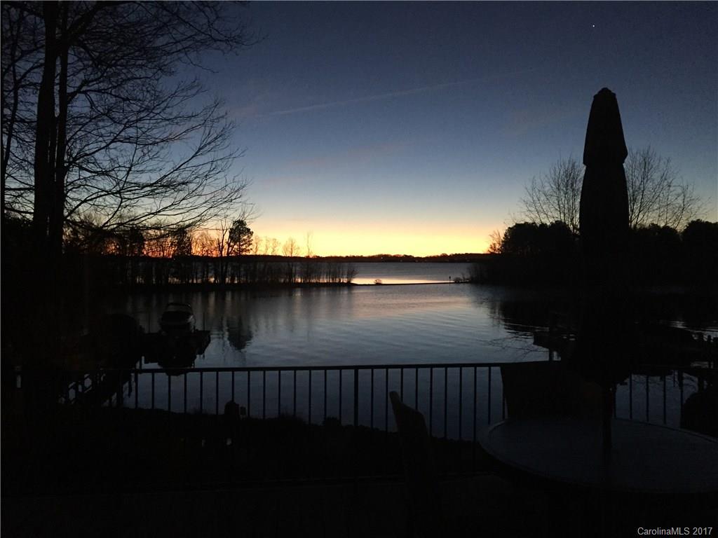 The Peninsula - Residential