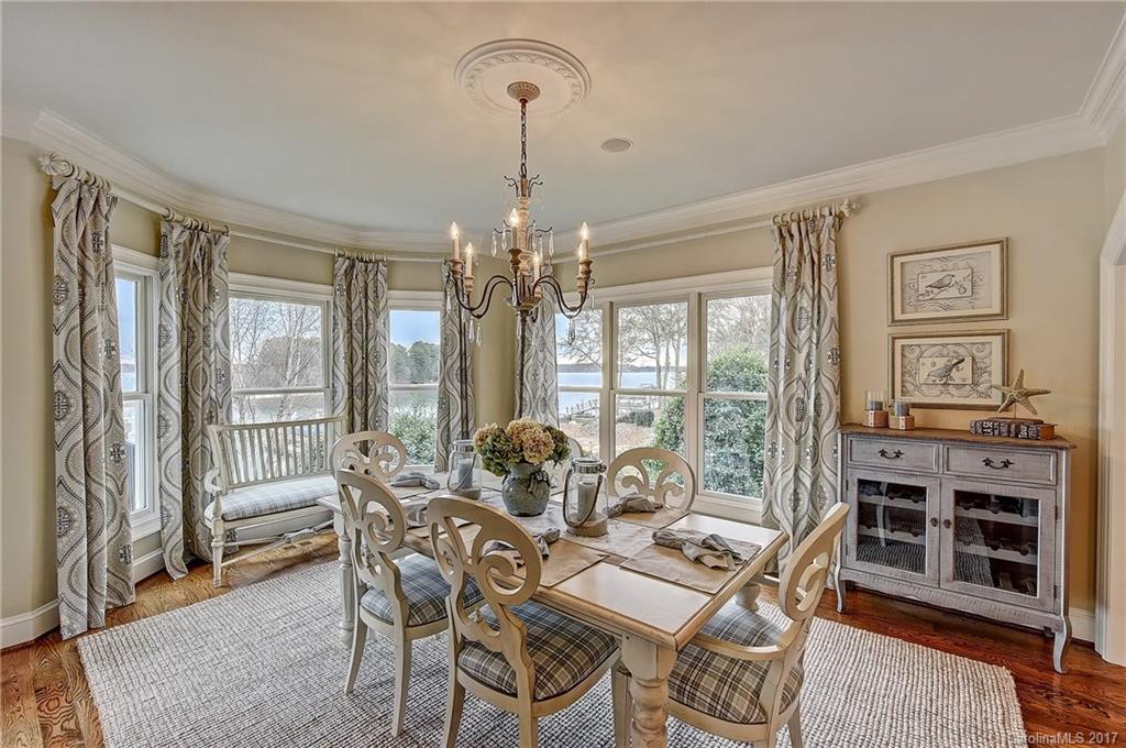 The Peninsula - Residential