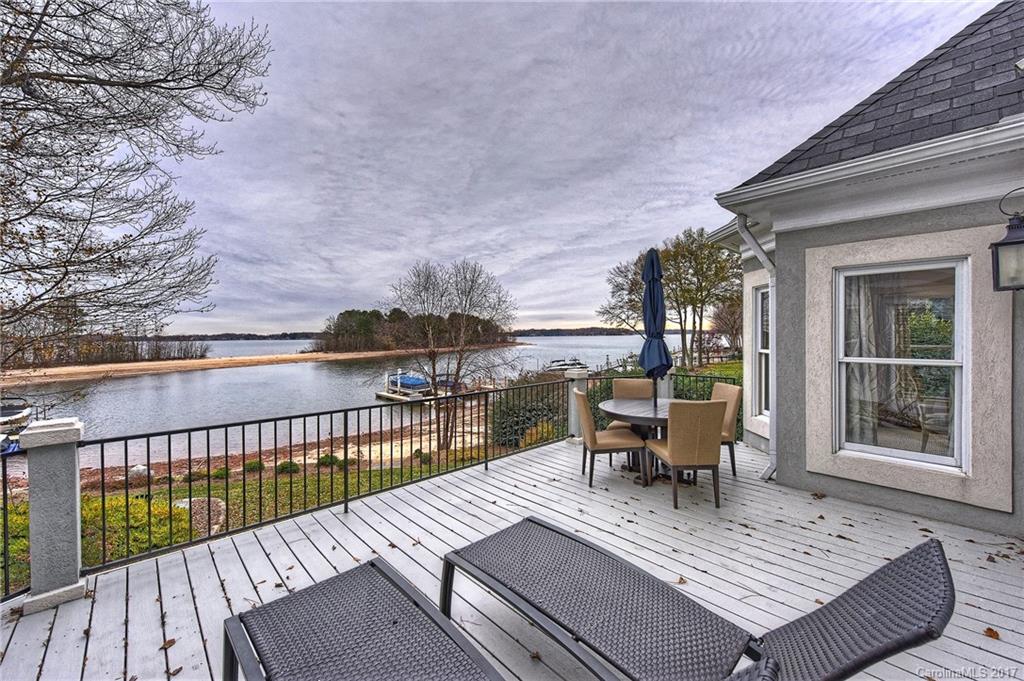 The Peninsula - Residential