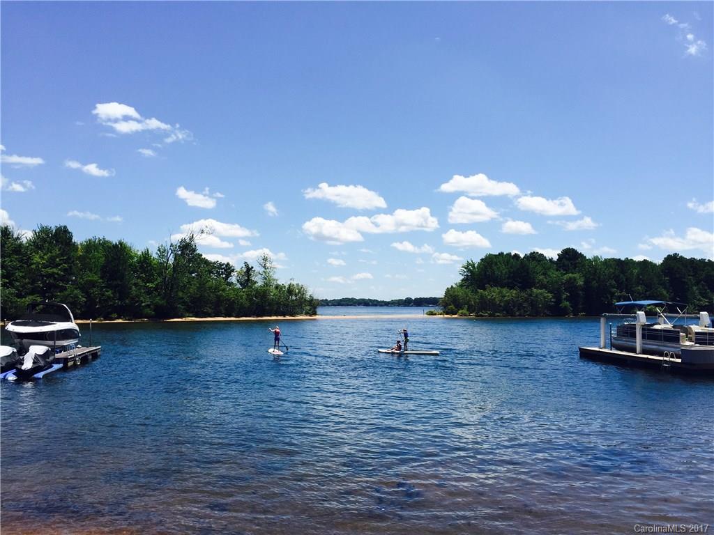 The Peninsula - Residential