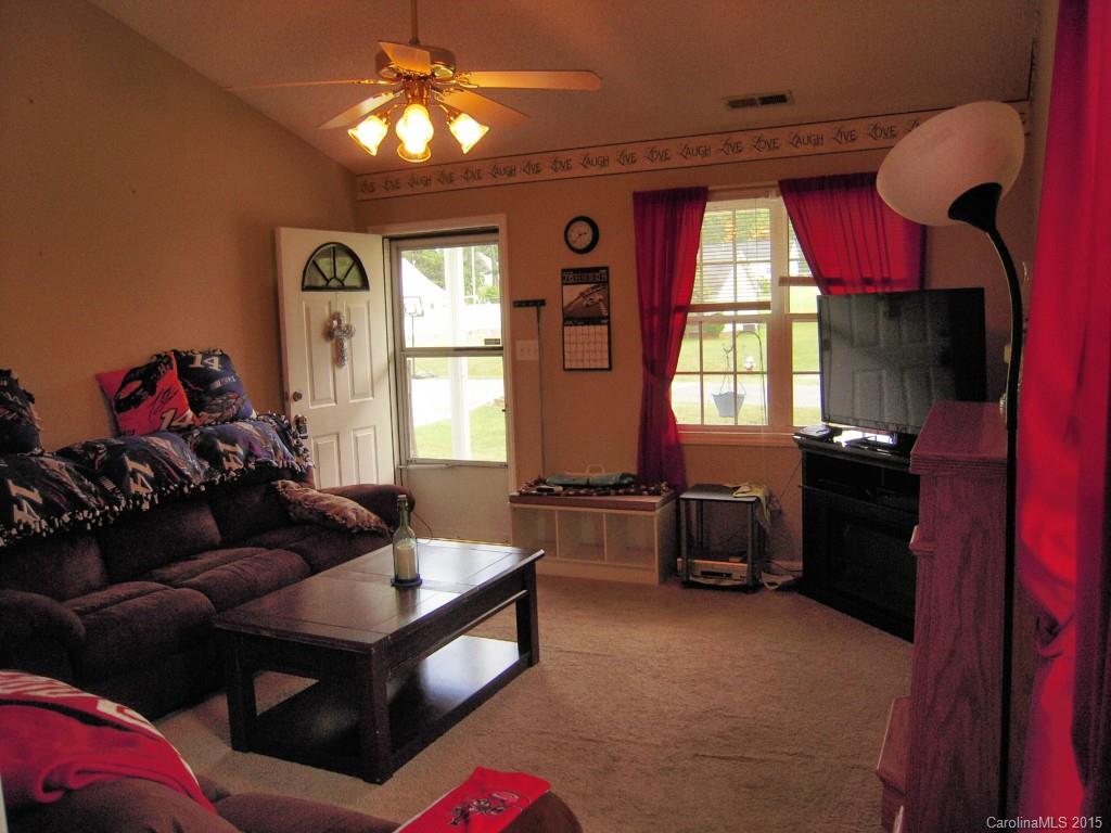 Windward Oaks - Residential