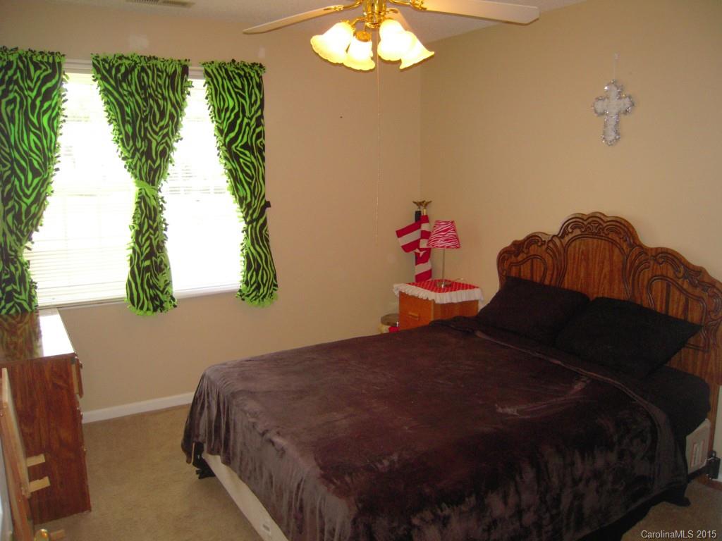 Windward Oaks - Residential