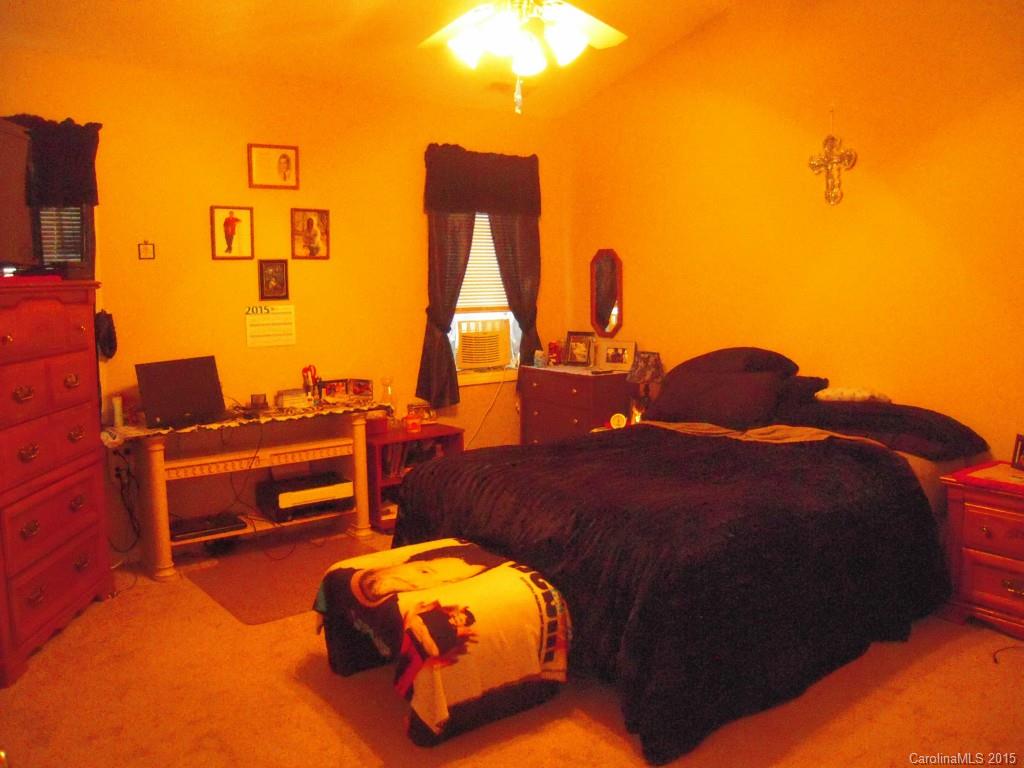 Windward Oaks - Residential