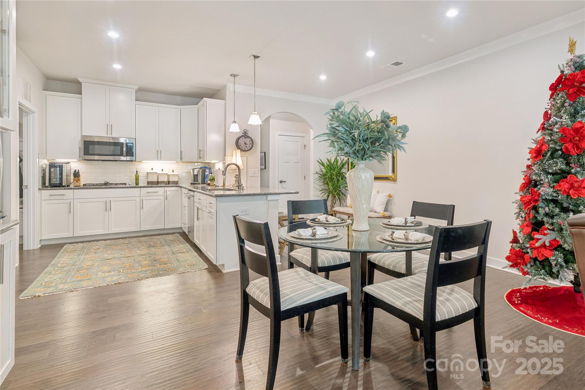 5812 Barrowlands Court