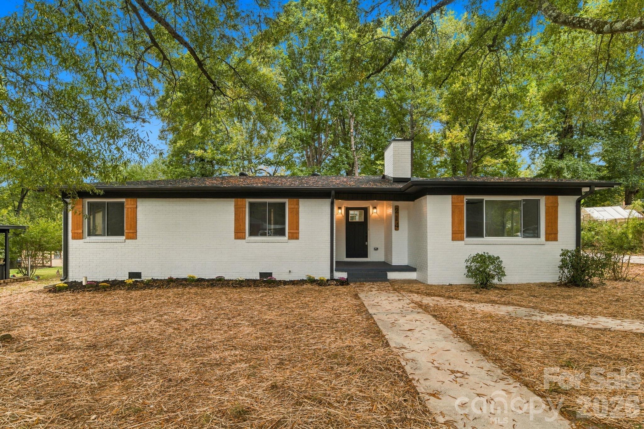 214 Dalewood Avenue