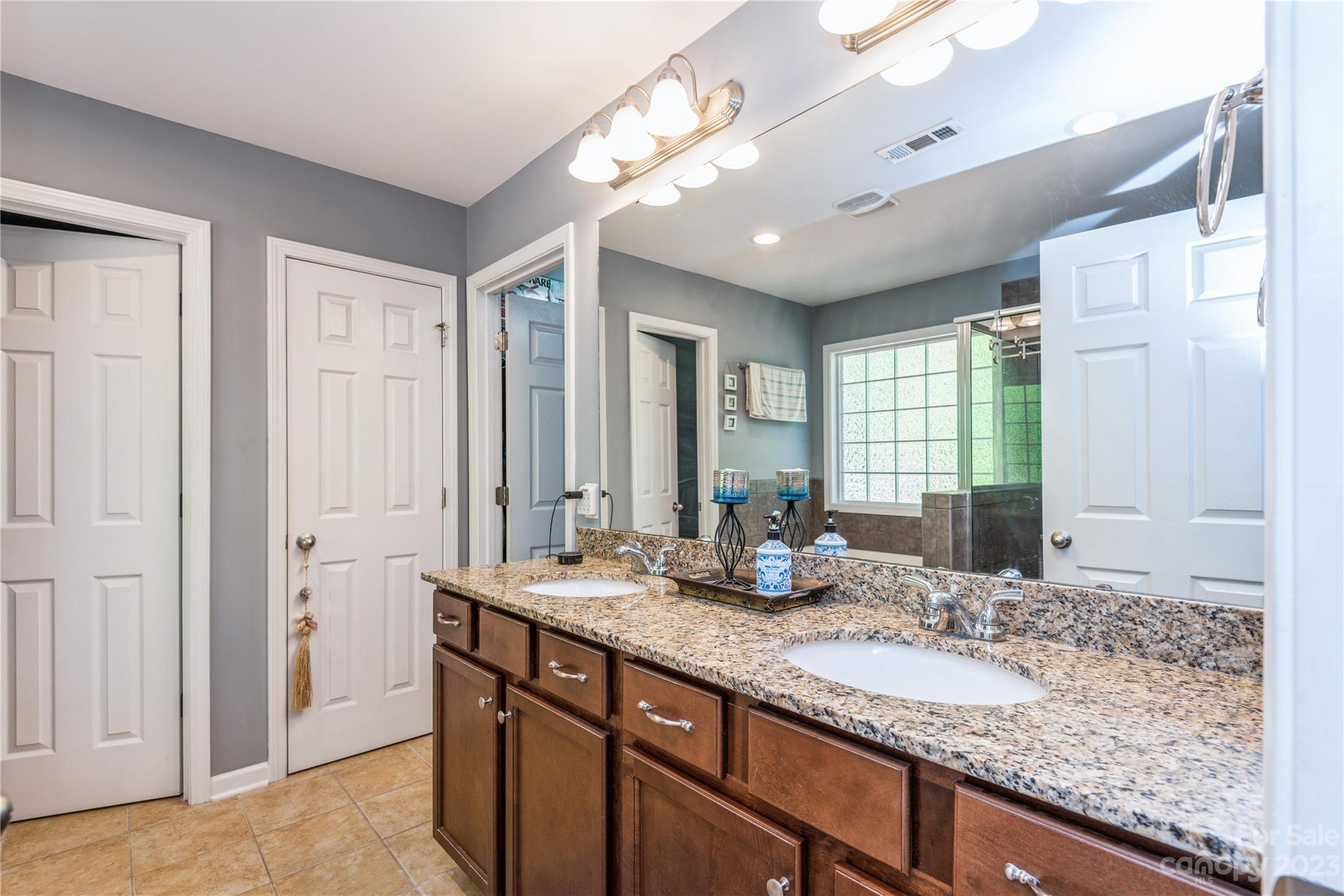 Lake Forest - Residential