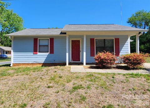 Photo of 6227 Mayridge Drive, Charlotte, NC 28215 (MLS # 4374794)