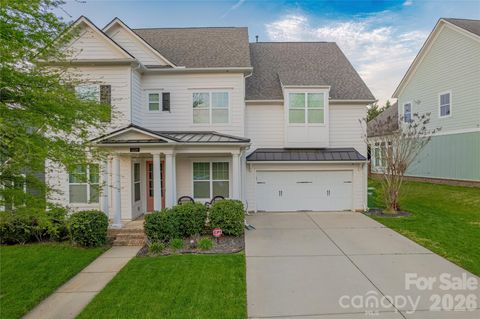 Photo of 5220 Meadowcroft Way, Fort Mill, SC 29708 (MLS # 4370606)