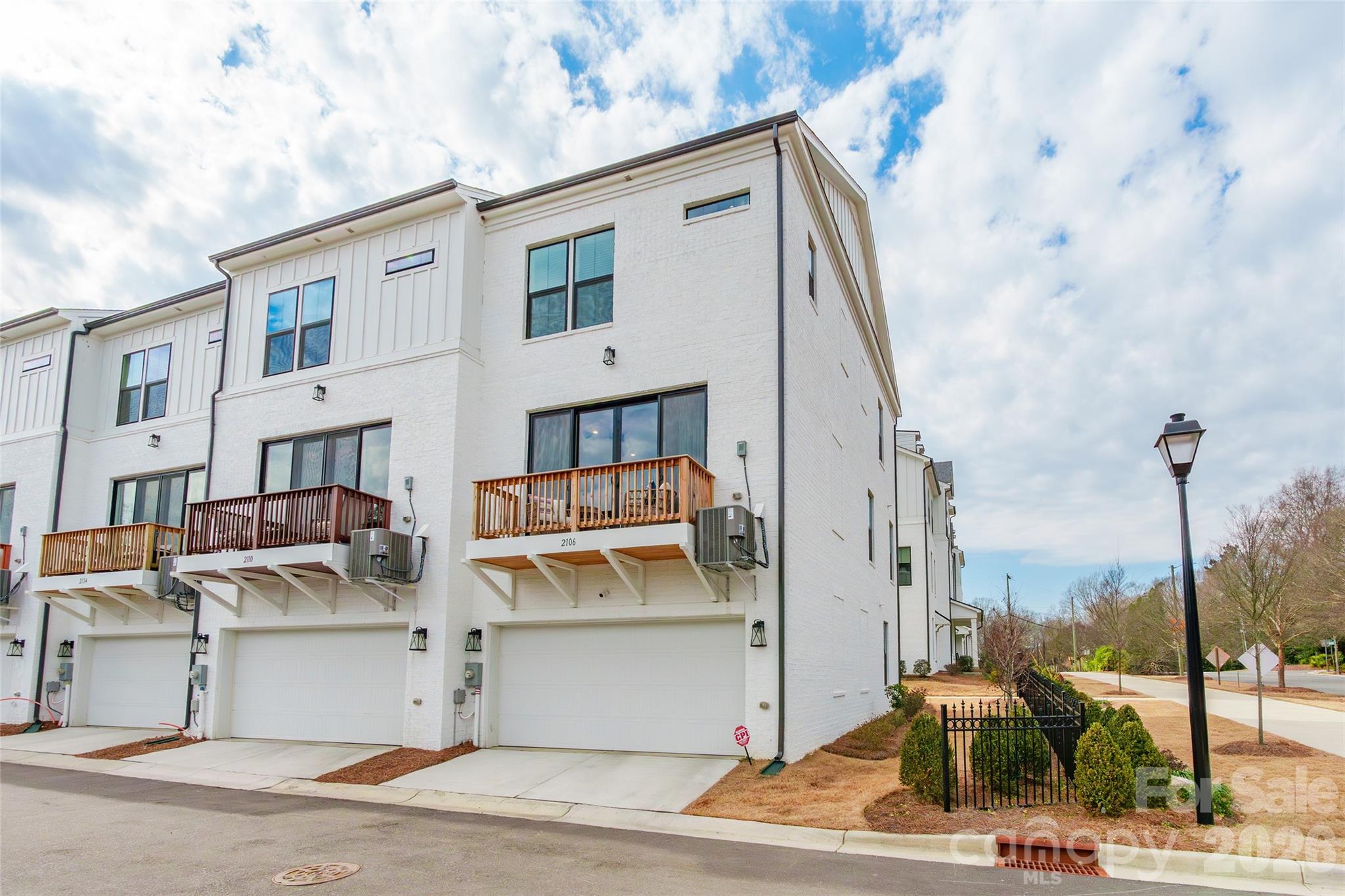 The Townes of Cotswold - Residential