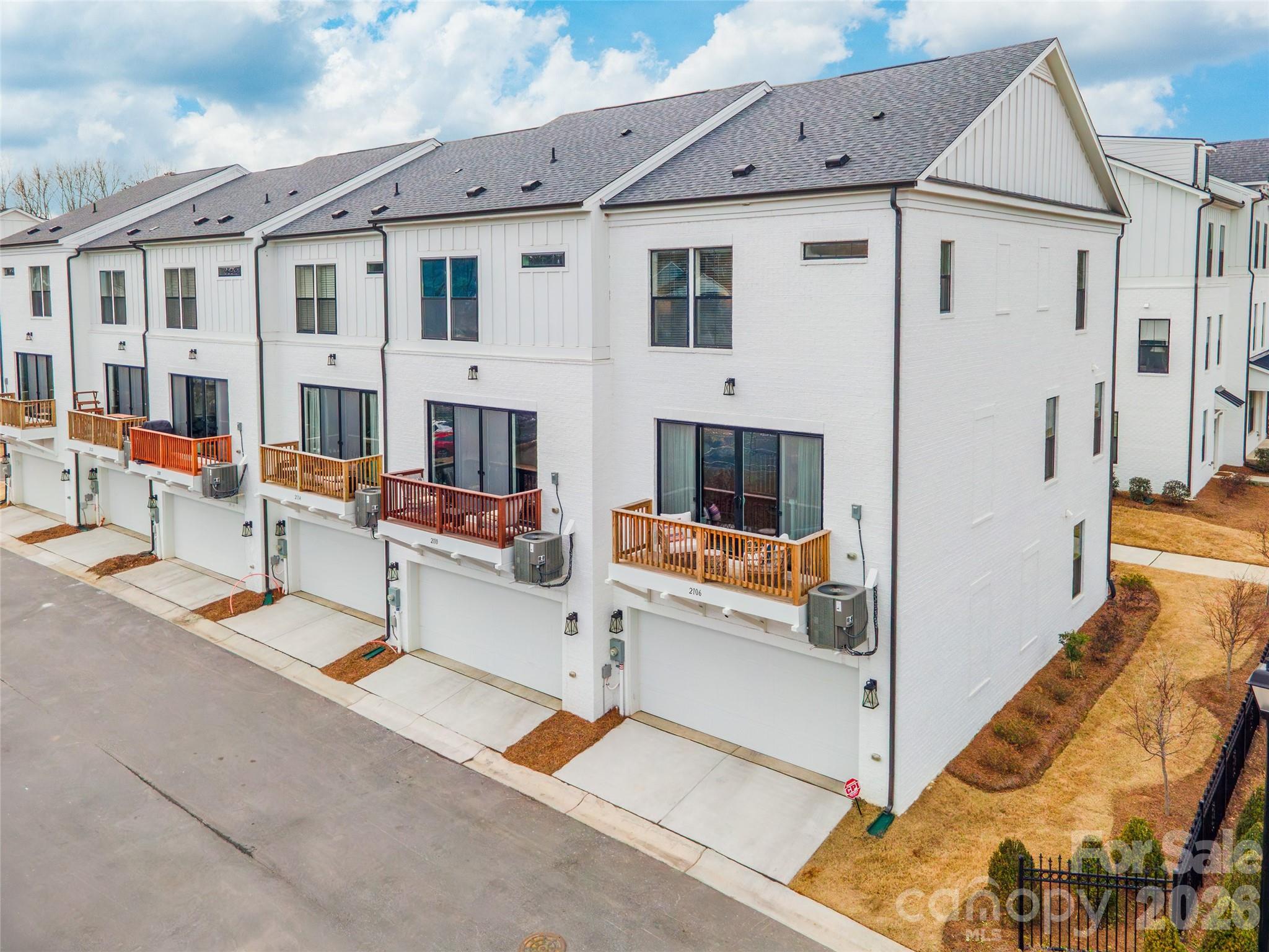 The Townes of Cotswold - Residential