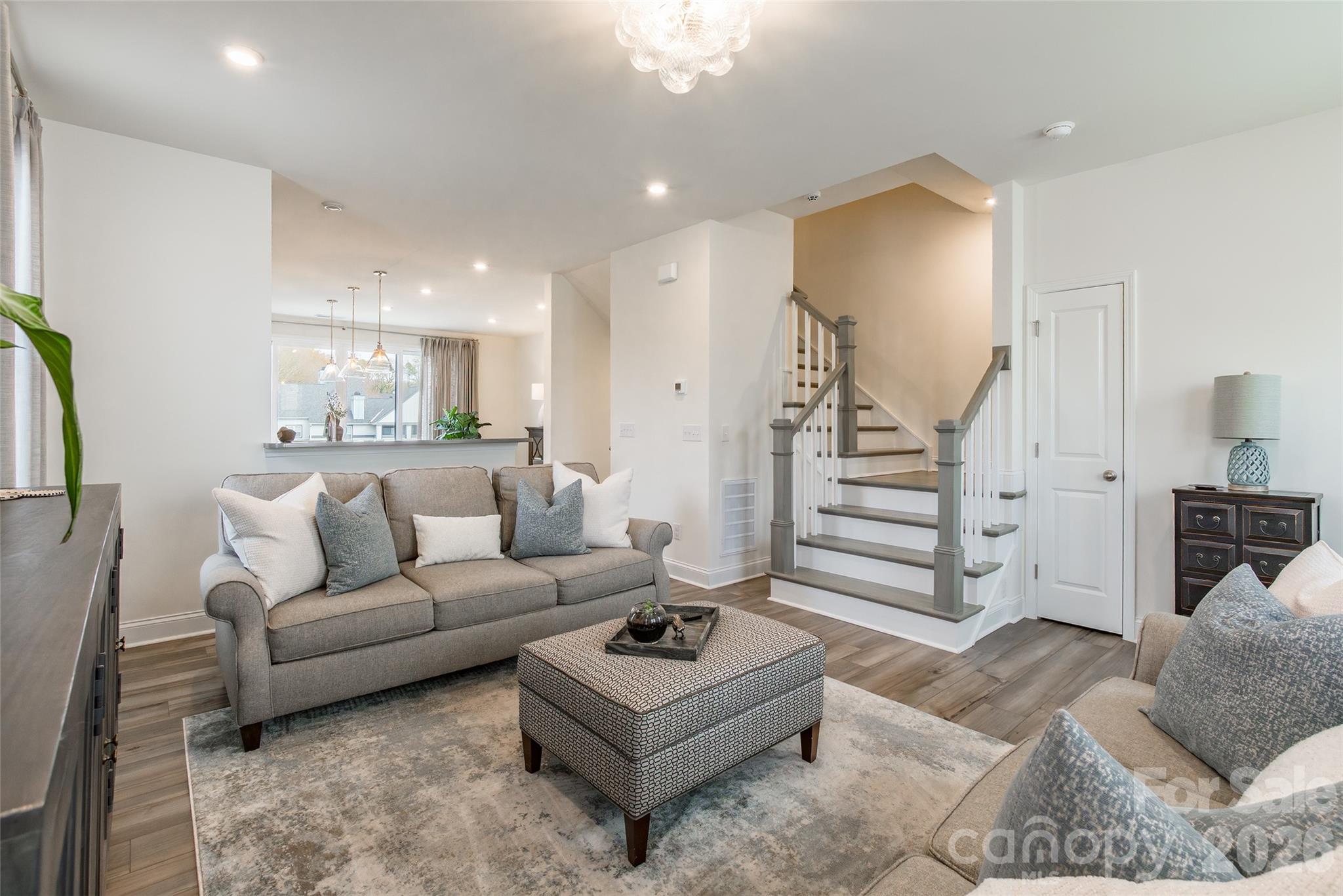 The Townes of Cotswold - Residential